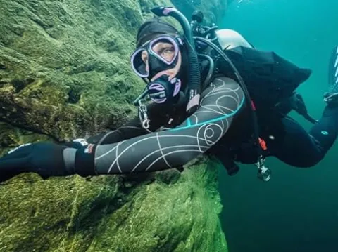 Bare Women’s Elate Full Wetsuit Grey 08