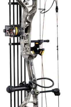 Bear Archery Species XT Ready to Hunt Compound Bow 70lb Draw Weight Right Hand True Timber Strata/Black