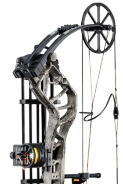 Bear Archery Species XT Ready to Hunt Compound Bow 70lb Draw Weight Right Hand True Timber Strata/Black
