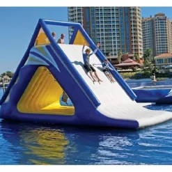BOZHOUYUPIN Inflatable Floating Water Trampoline Park Triangle Water Slide