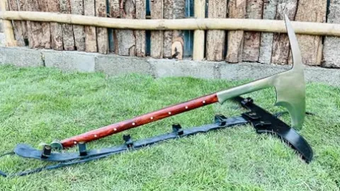 EGKH Custom Axe with Long Handle and Carbon Steel Blade Silver