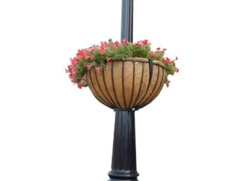 Garden Artisans 25 in Lamppost Hayrack with Molded Coco Liner – 2 Pack Black Brown