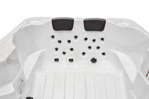 Generic Regal 4 Person Deluxe Outdoor Spa