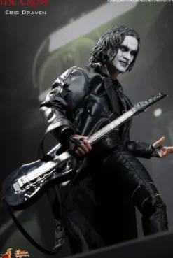 Hot Toys 1/6 Scale Collectible Figure Eric Draven [The Crow] Black