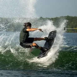 Hyperlite Cryptic Wakeboard Package with Remix Bindings Black 138cm (7-10.5)