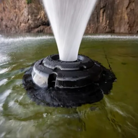 Kasco VFX Series 1/2 HP Aerating Pond Fountain White