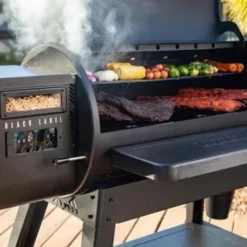 Louisiana Grills 1000 Black Label Series Portable Outdoor Bluetooth Pellet Grill Black