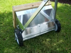 Newer Spreader Model 200 Silver Aluminum