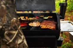 PIT BOSS PB1100SP Wood Pellet Grill 1100 sq. in. Black