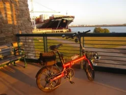 QUALISPORTS Voladors Folding Electric Bike 350W 7-Speed Powder Blue