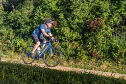 Schwinn Fastback AL Claris Performance Road Bike Blue