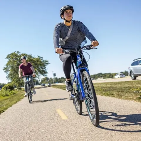 Schwinn GTX 1.0 Comfort Hybrid Bike for Men and Women 700c Grey