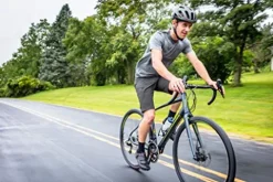 Schwinn Vantage F3 Sport Hybrid Bike 21-Speed 56cm Black