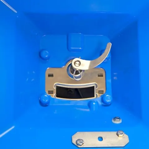 Spyker Winter Weather De-Icing Kit Ergo-Pro Spreader with Handheld Spreader Blue