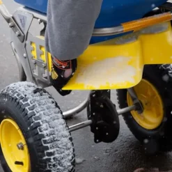 Spyker Winter Weather De-Icing Kit Ergo-Pro Spreader with Handheld Spreader Blue