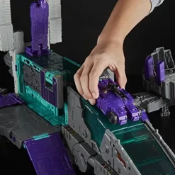Transformers Generations Trypticon Action Figure Multicolor