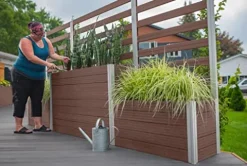 Vita Urbana 11-Foot Embossed Vinyl Parklette Planter Combo with Trellis Espresso Brown